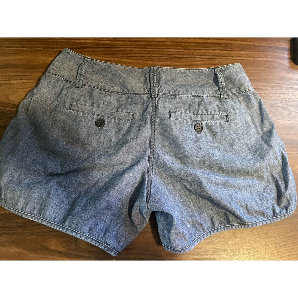 Shorts - Picture 4 of 5